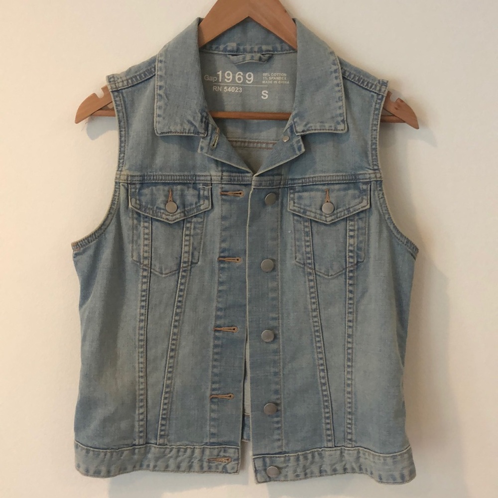 Jean Vest
